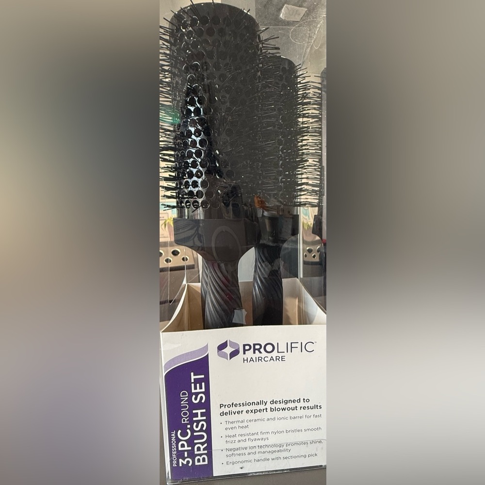 NWT-Black Round Brush Set XL Brush Barrel